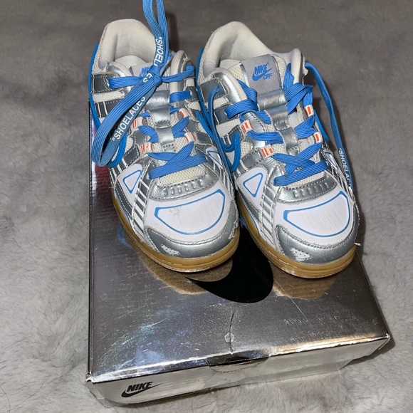 Kids OFF WHITE NIKE DUNKS “University Blue” authentic Size 1 - Picture 2 of 3